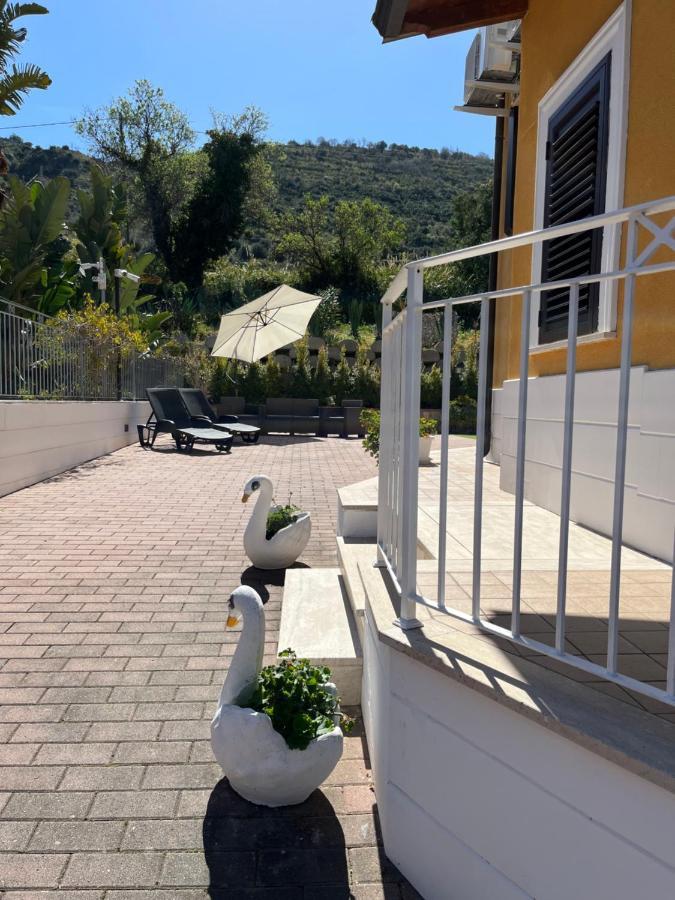 Residenza De Luca B&B Tropea Exterior foto